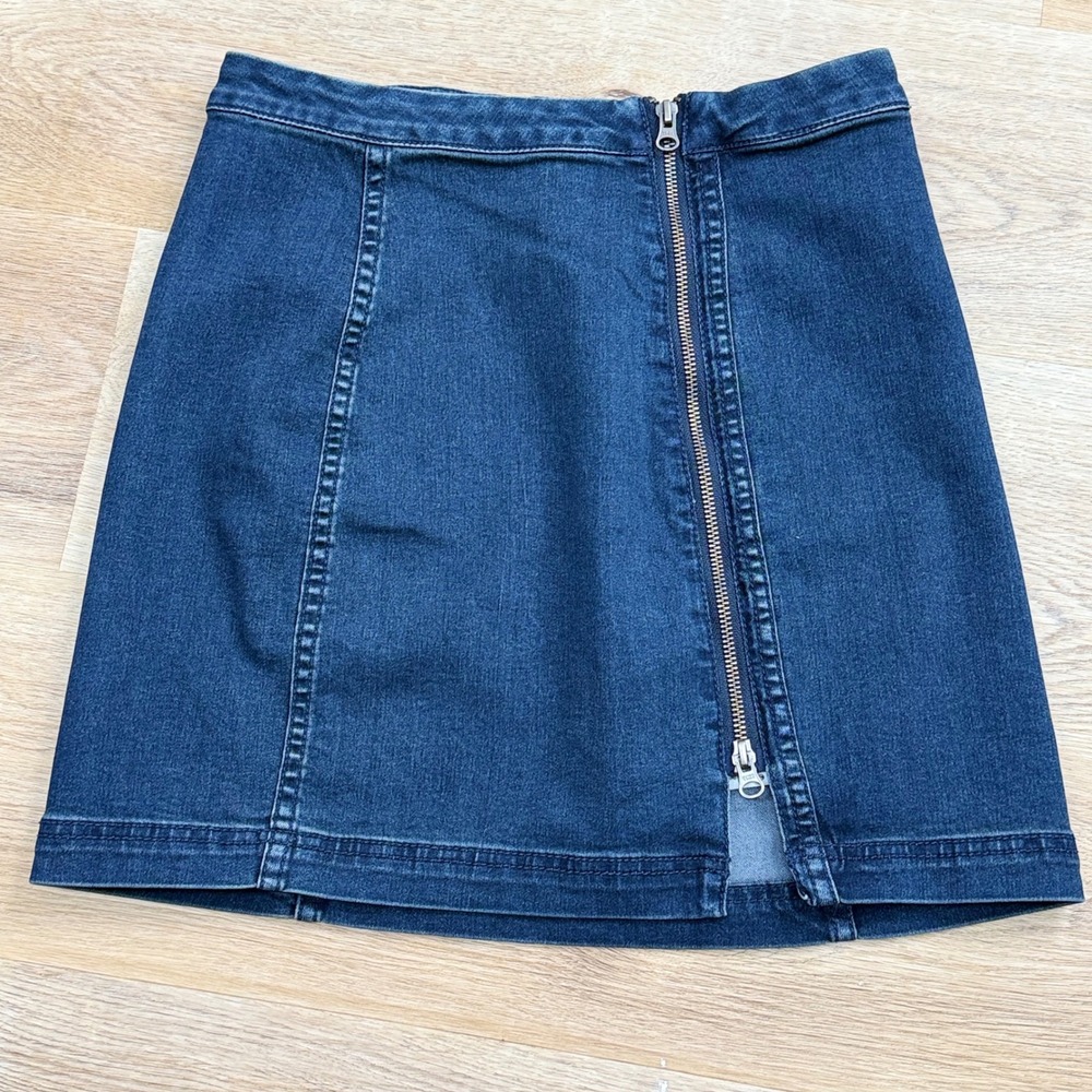 Free People Denim Mini Skirt Women Size 10 Waist 27" Boho Casual